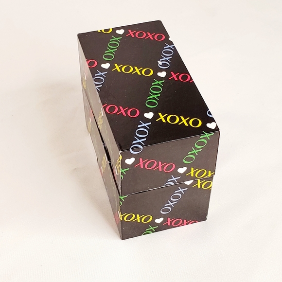 XOXO Women's White Alloy Band With Crystal Stones - Picture 4 of 4